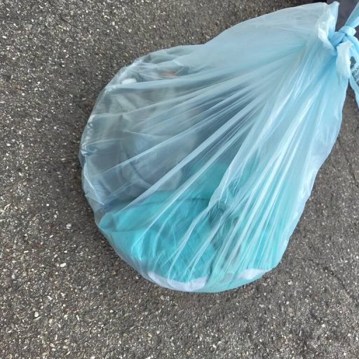 Zela25-Fundsachen-Badekleidung Zela25-Fundsachen-Badekleidung